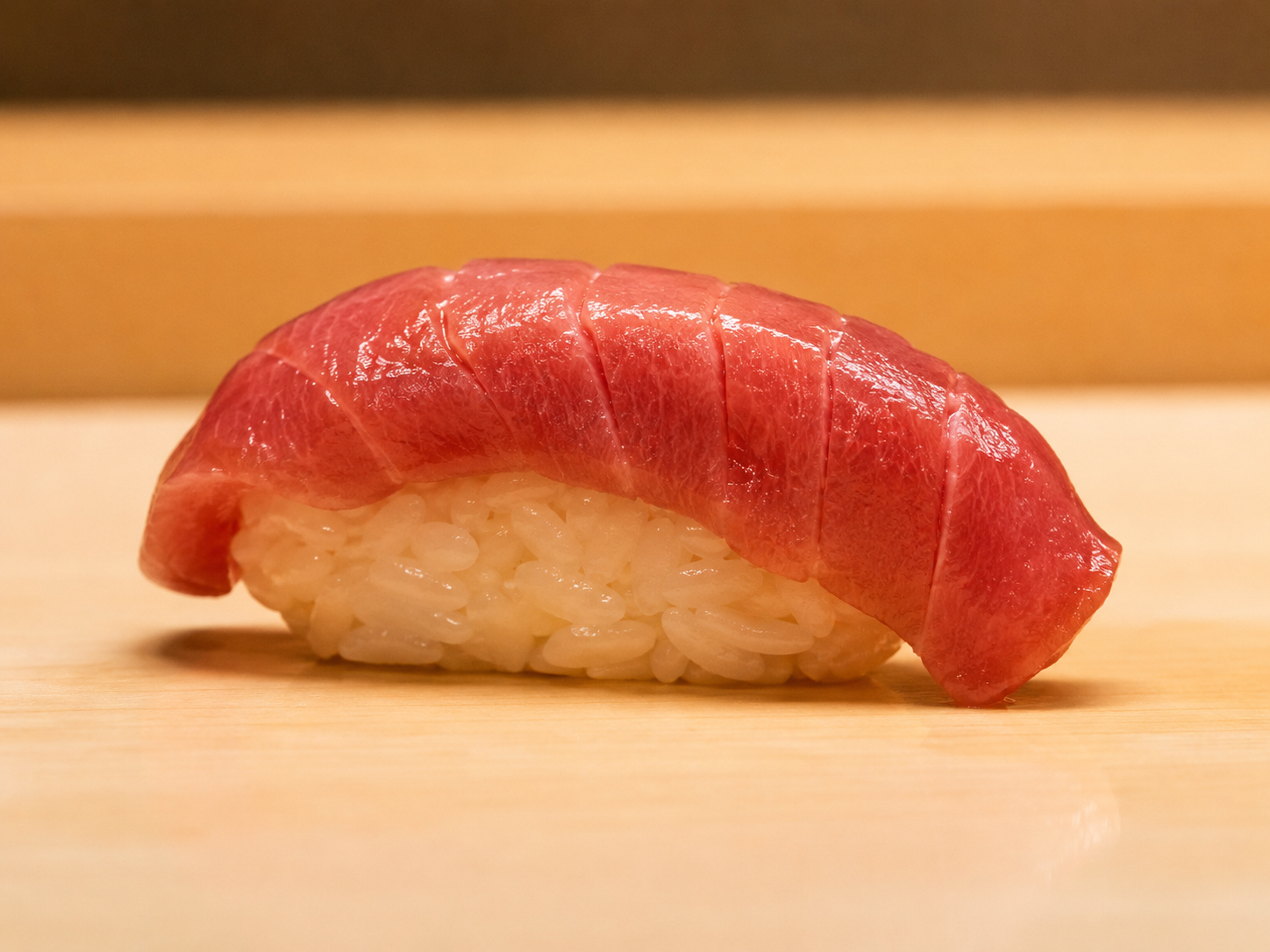 ネタとシャリが美しく均衡した一貫の寿司
